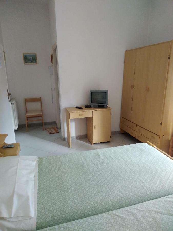 Albergo Villa Canapini Chianciano Terme Buitenkant foto